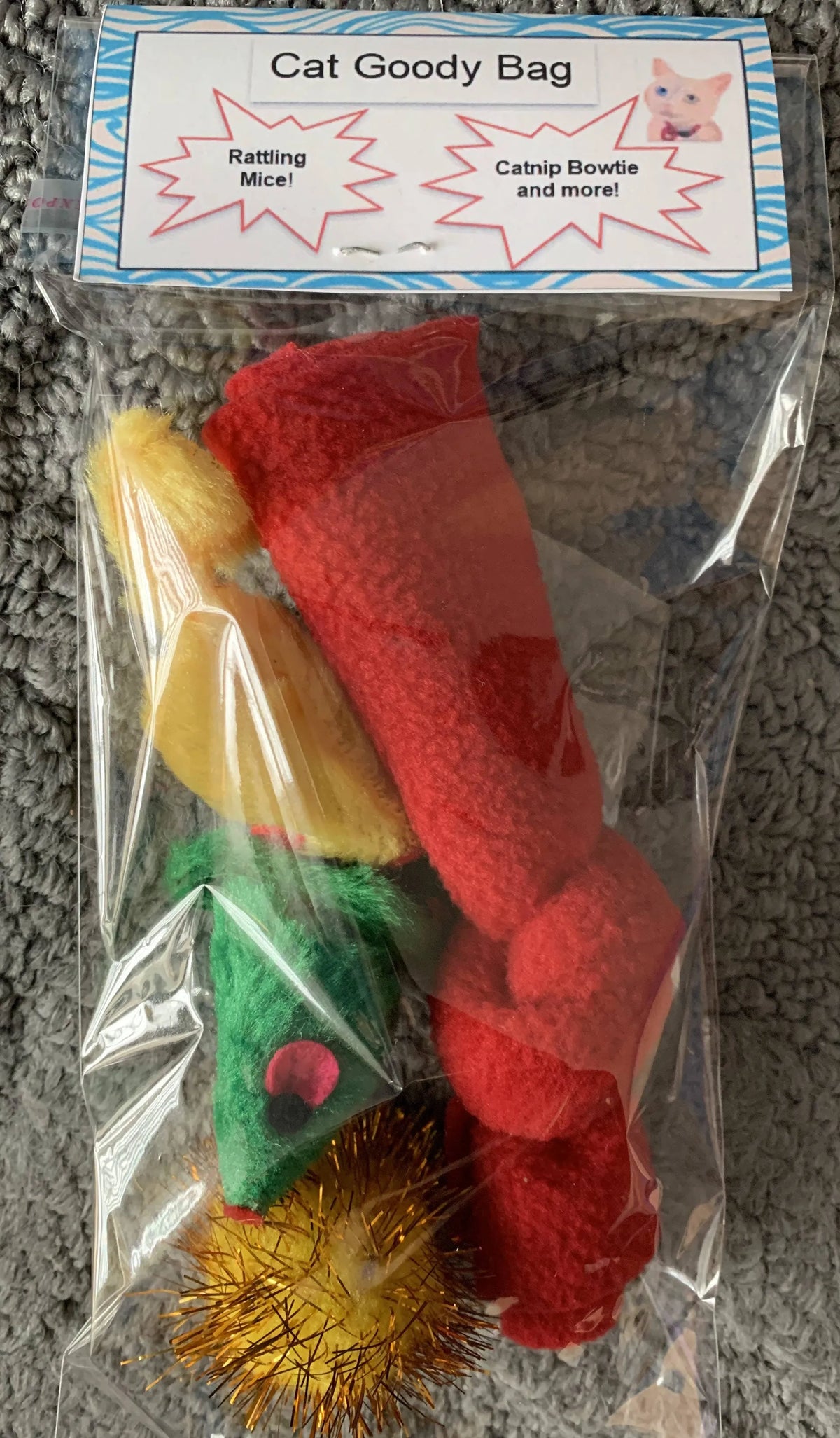 The PetsEssentialsUK Cat / Kitten Toy Collection with assorted playthings